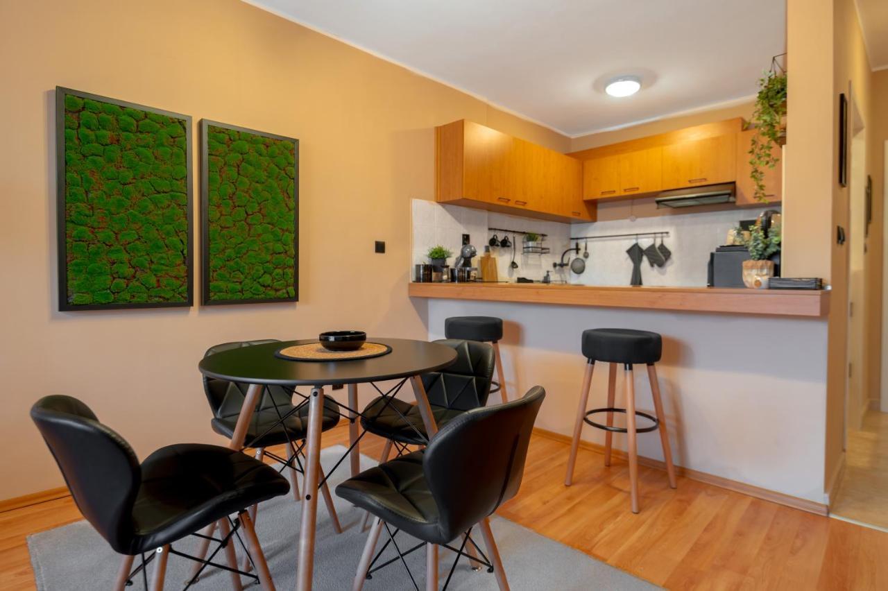 Cosy Green Apt Close To Macedonia Square Sófia Exterior foto