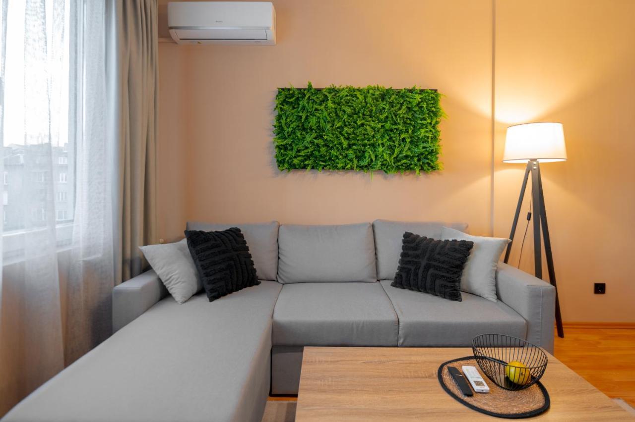 Cosy Green Apt Close To Macedonia Square Sófia Exterior foto