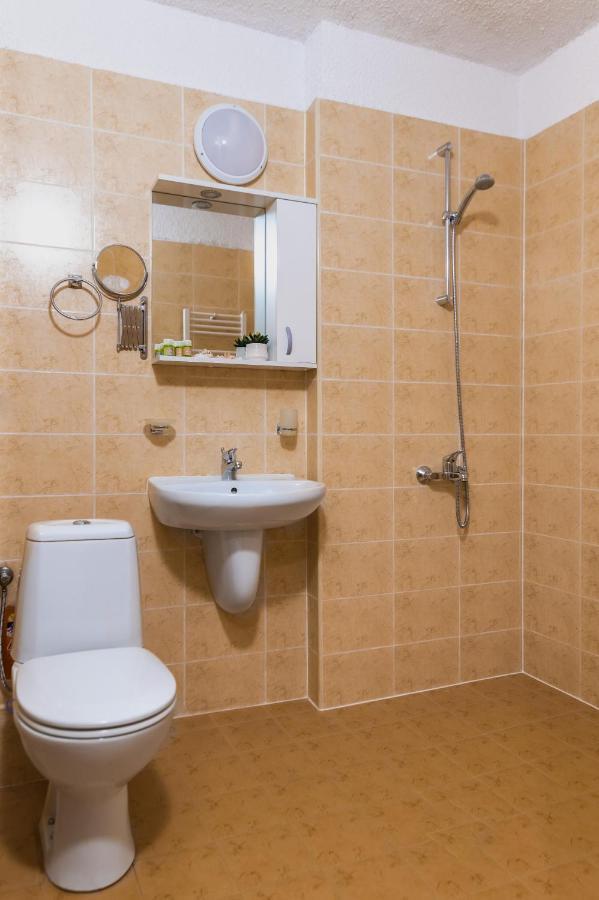Cosy Green Apt Close To Macedonia Square Sófia Exterior foto